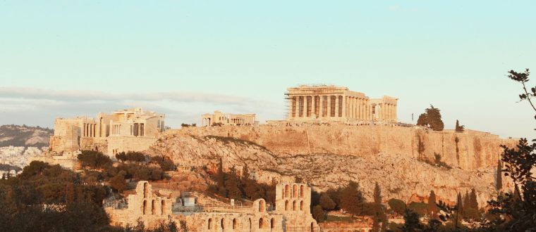 מה יש לעשות באתונה: כל האטרקציות והחוויות שיהפכו את ירח הדבש לבלתי נשכח